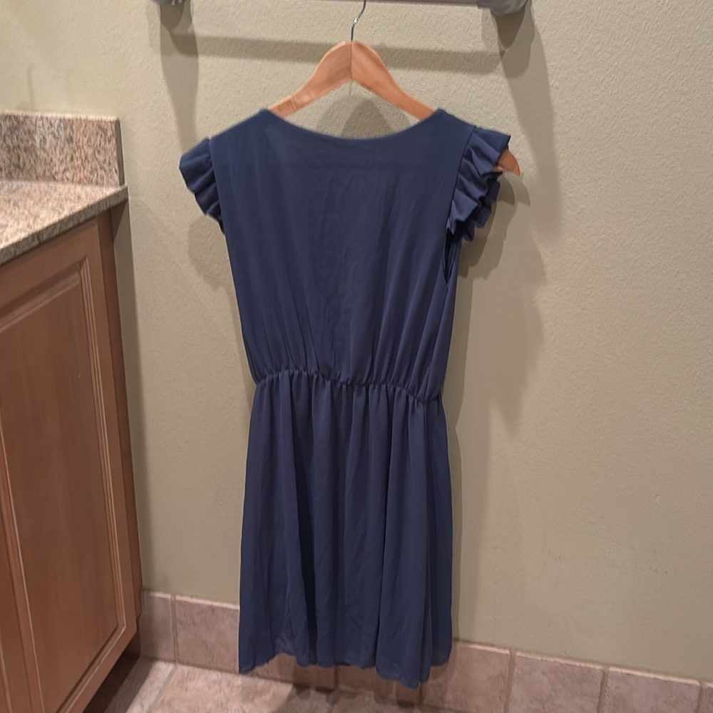 Elegant Blue Ruffle Sleeve Dress. It's made in Italy - Picture 5 of 6